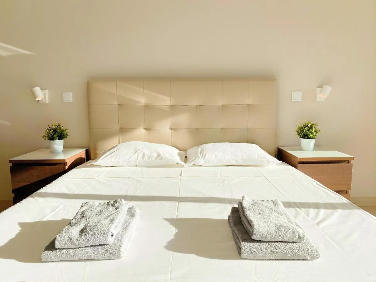 Oasis Mar Apartment Portimao 0*,