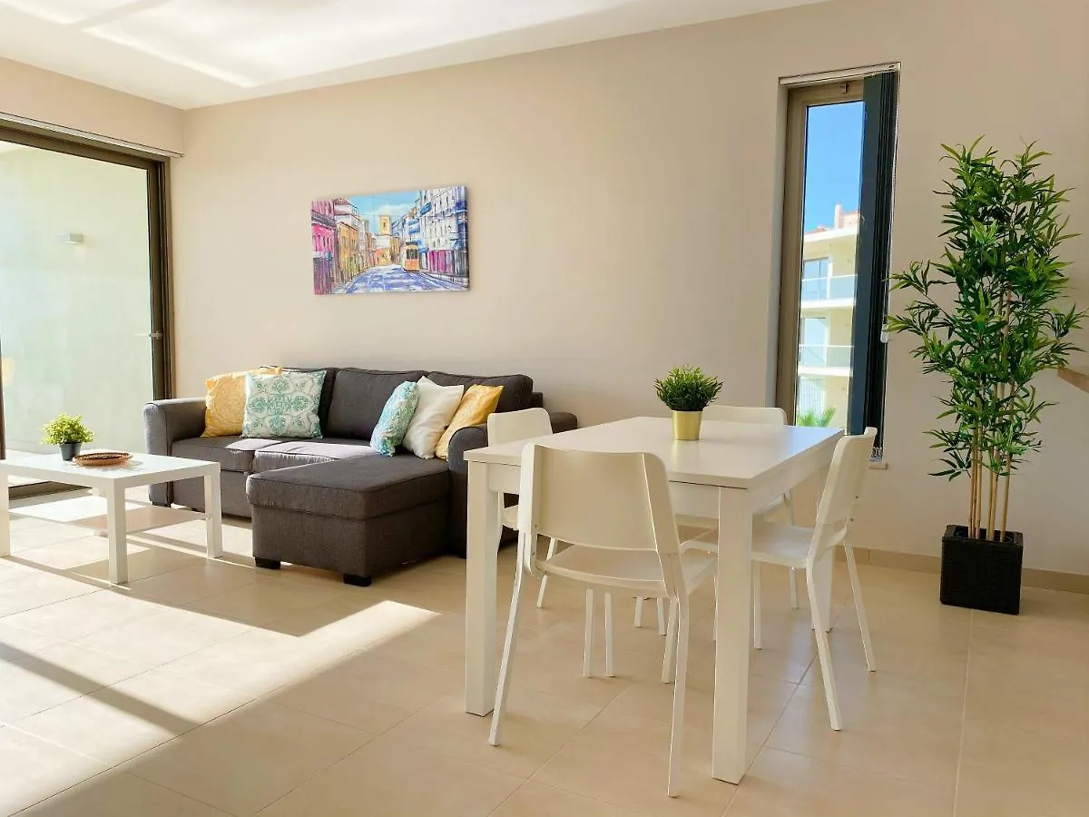 Oasis Mar Apartment Portimao 0*,